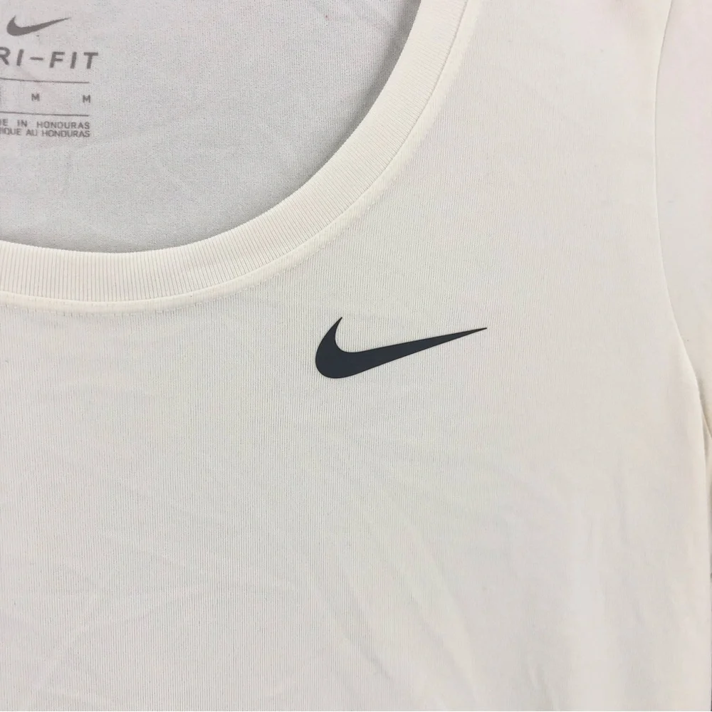 Nike women’s medium